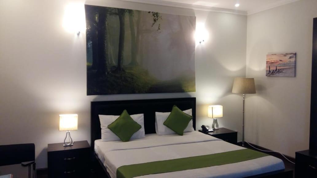 Le Grand Residence Islamabad Extérieur photo